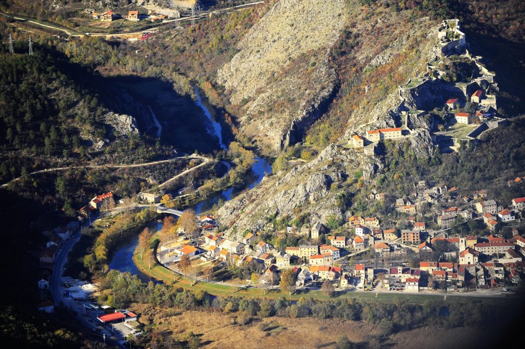 Kninska tvrđava (engl. Fortress of Knin)