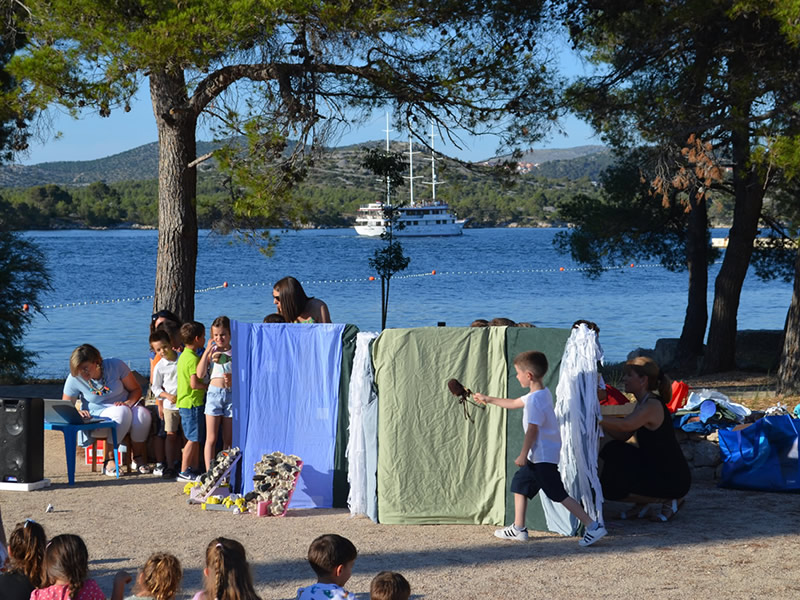 Teatro verde u Minerskoj - Predstava 'Putovanje jedne kapljice' - foto arhiva JU Priroda ŠKŽ